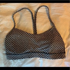 lululemon sports bra!